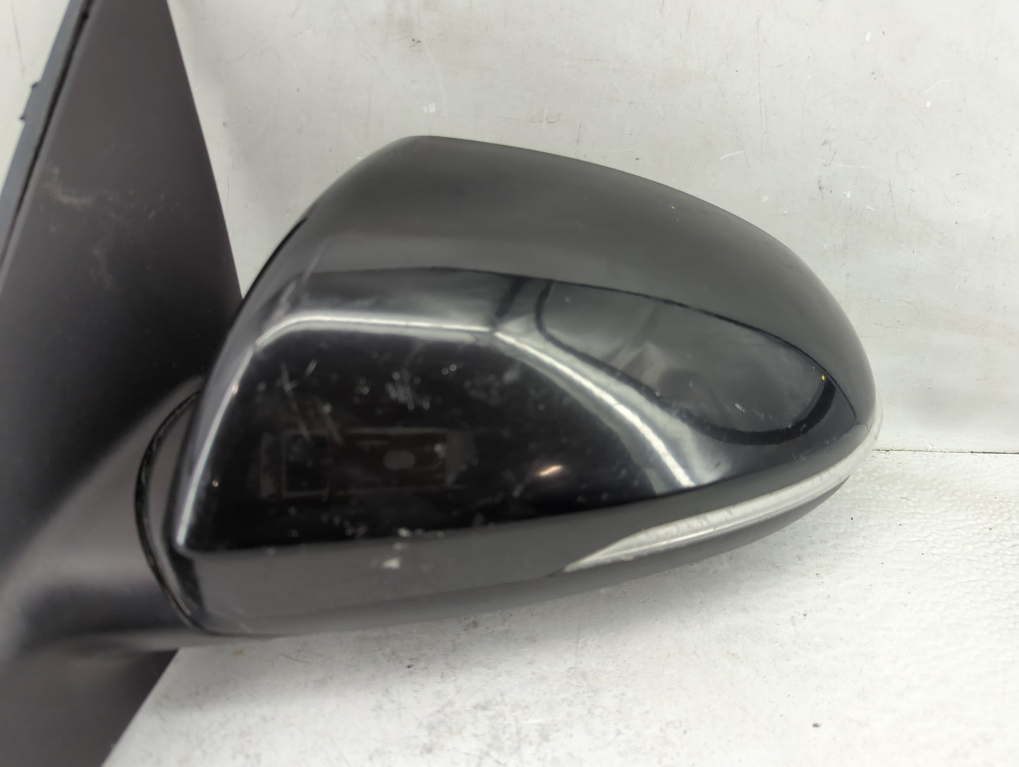 2016-2018 Kia Optima Driver Side View Mirror - Left Door Mirror OEM Used - Oemusedautoparts1.com