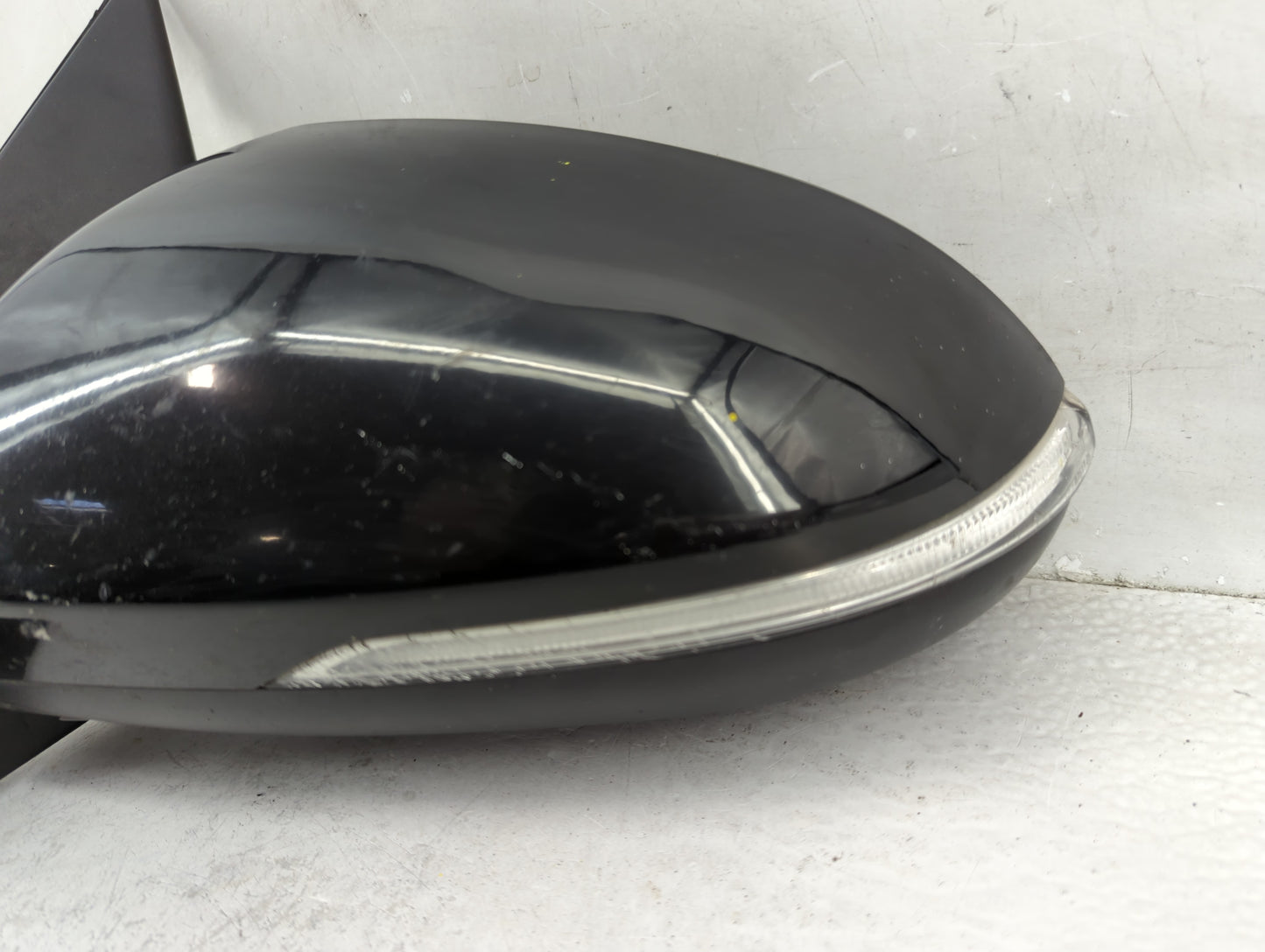 2016-2018 Kia Optima Driver Side View Mirror - Left Door Mirror OEM Used - Oemusedautoparts1.com