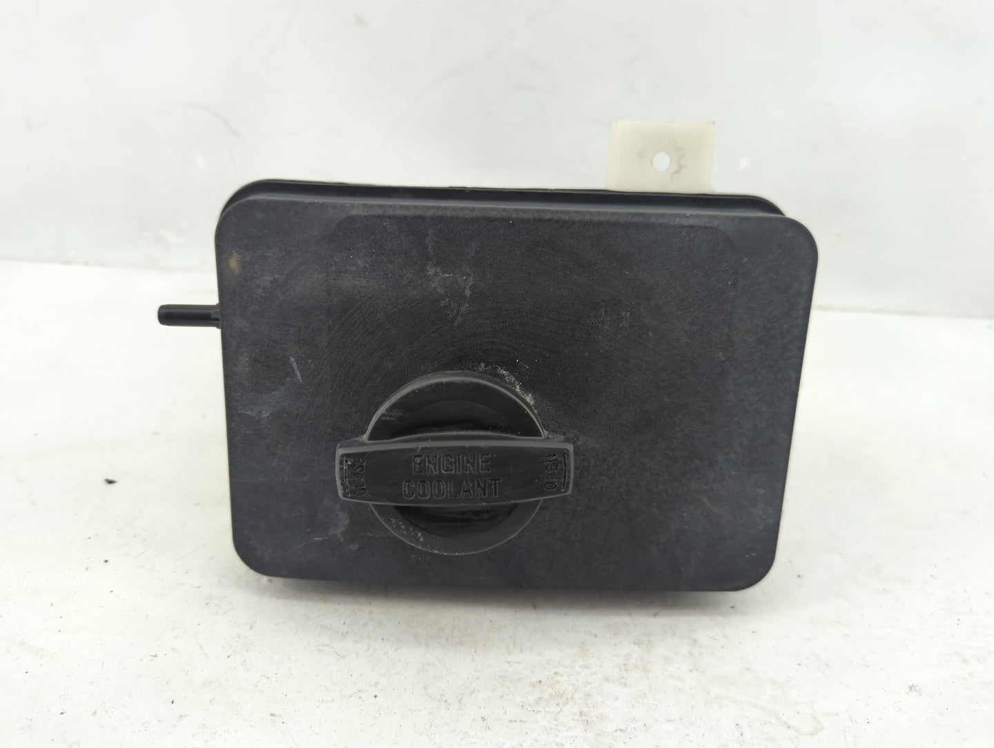 2016-2020 Kia Optima Windshield Washer Fluid Reservoir Bottle Oem - Oemusedautoparts1.com
