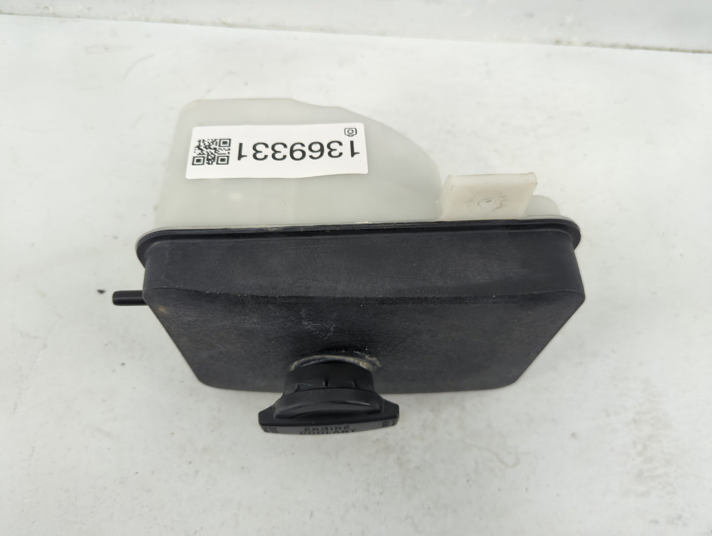 2016-2020 Kia Optima Windshield Washer Fluid Reservoir Bottle Oem - Oemusedautoparts1.com