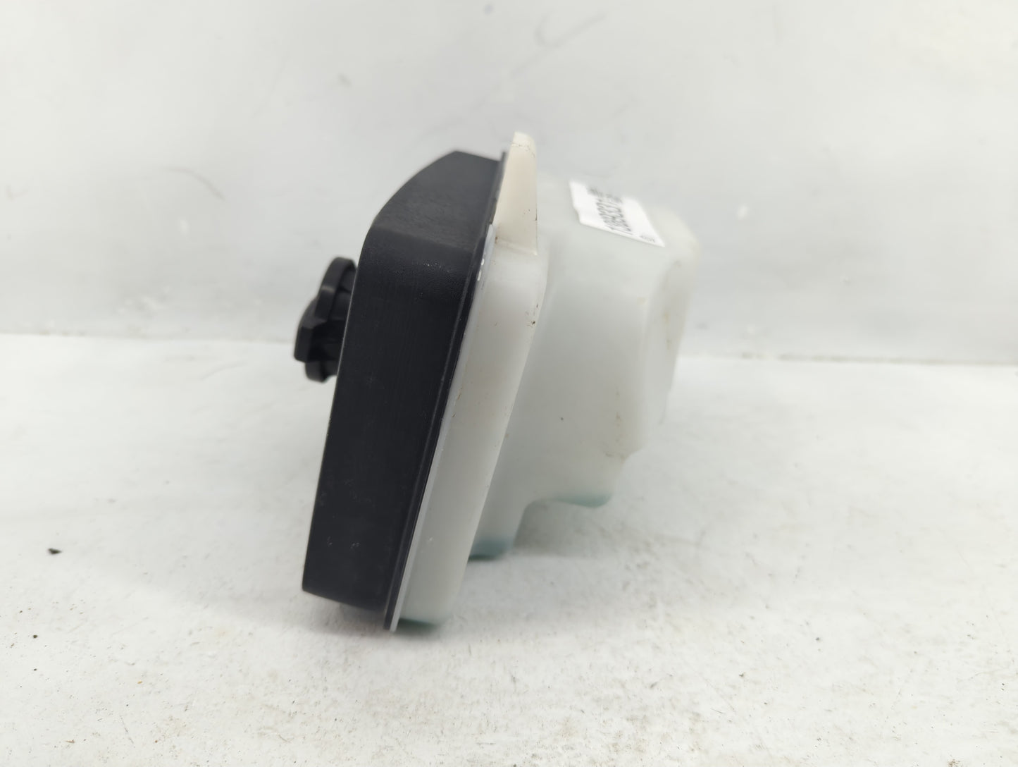 2016-2020 Kia Optima Windshield Washer Fluid Reservoir Bottle Oem - Oemusedautoparts1.com