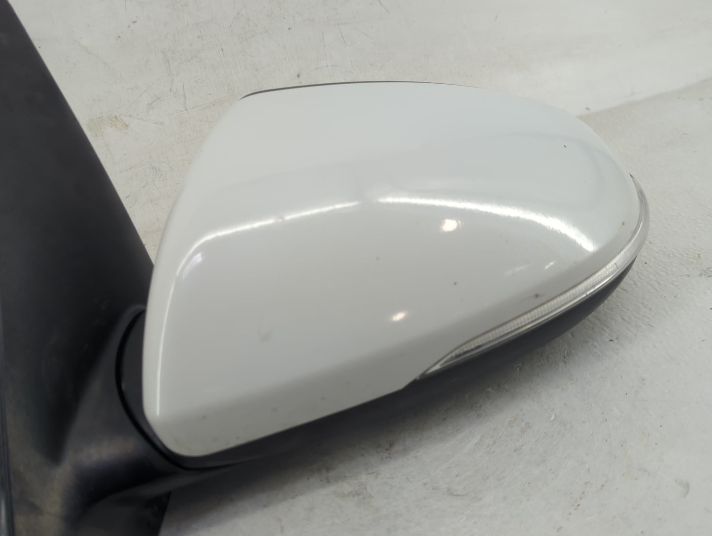 2016-2020 Kia Optima Driver Side View Mirror - Left Door Mirror OEM Used - Oemusedautoparts1.com