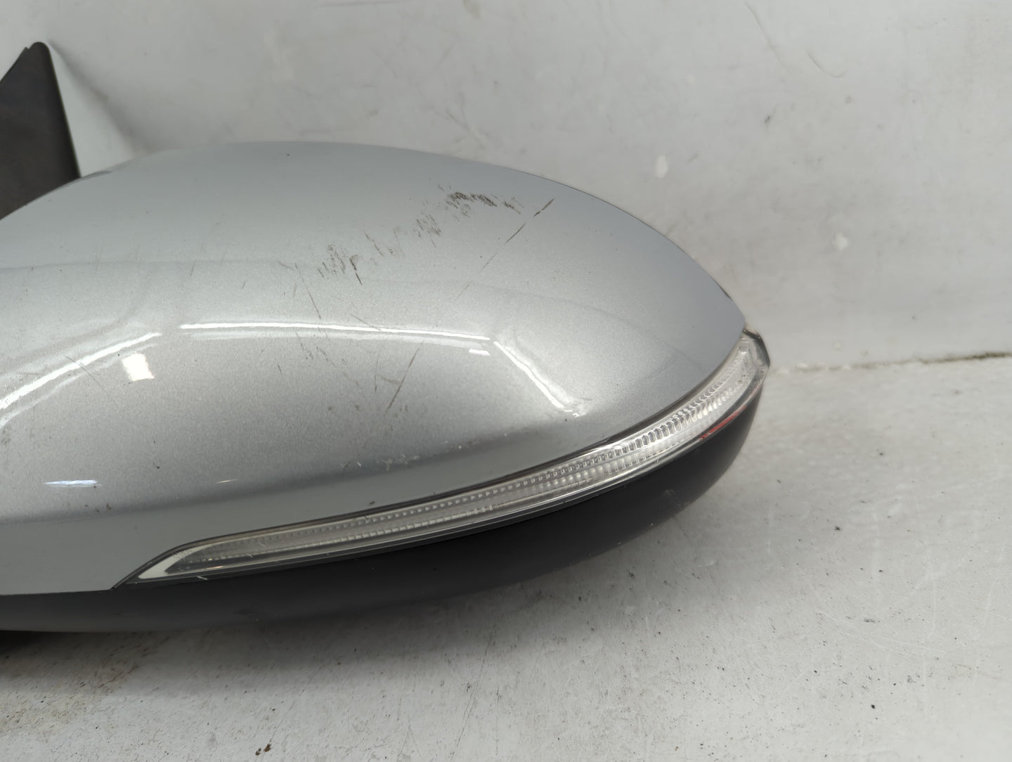 2016-2018 Kia Optima Driver Side View Mirror - Left Door Mirror OEM Used - Oemusedautoparts1.com