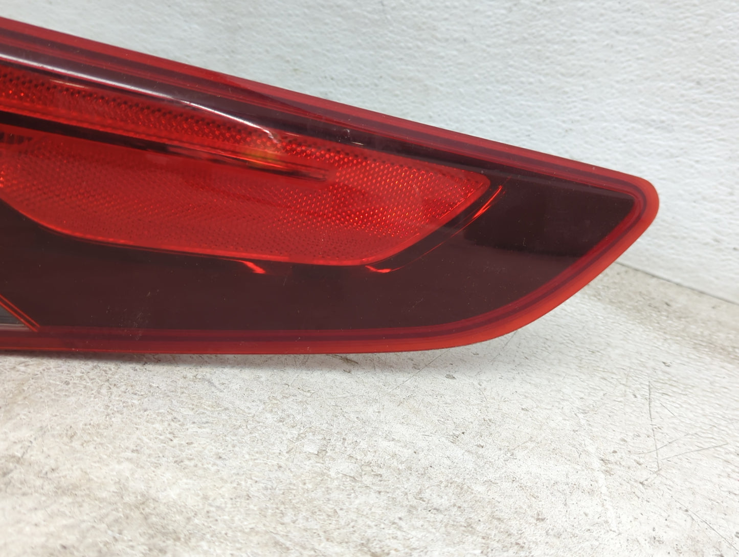 2016-2018 Kia Optima Tail Light Assembly Passenger Right OEM P/N:92402-D4 Fits Fits 2016 2017 2018 OEM Used Auto Parts - Oem