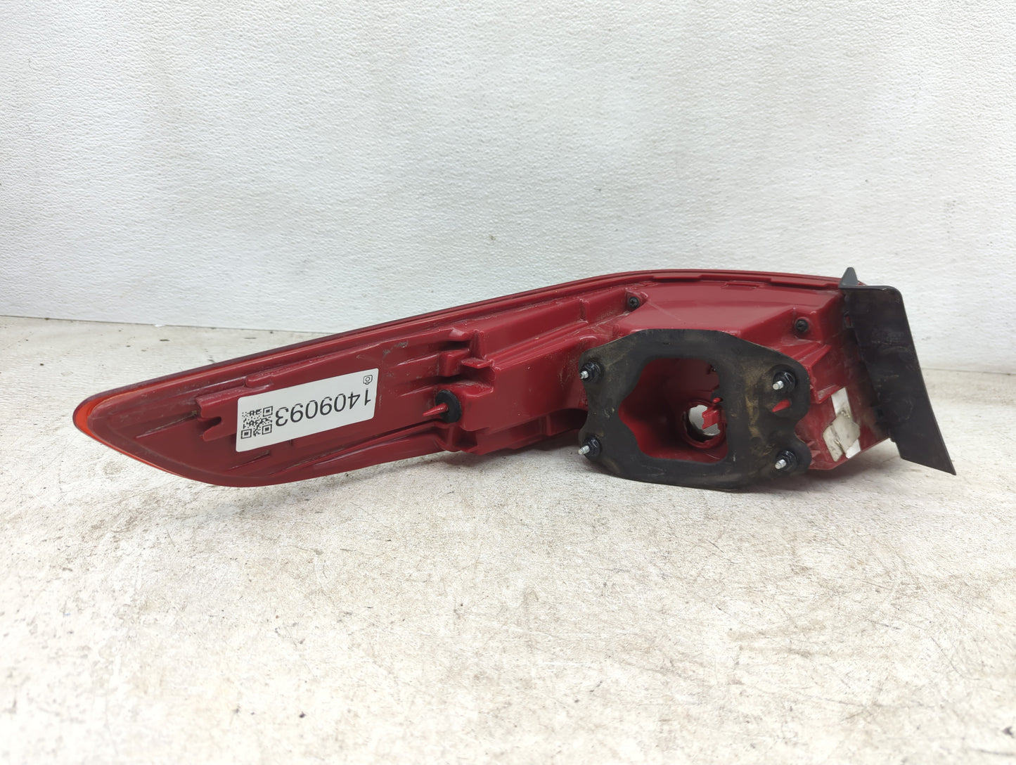 2016-2018 Kia Optima Tail Light Assembly Passenger Right OEM P/N:92402-D4 Fits Fits 2016 2017 2018 OEM Used Auto Parts - Oem