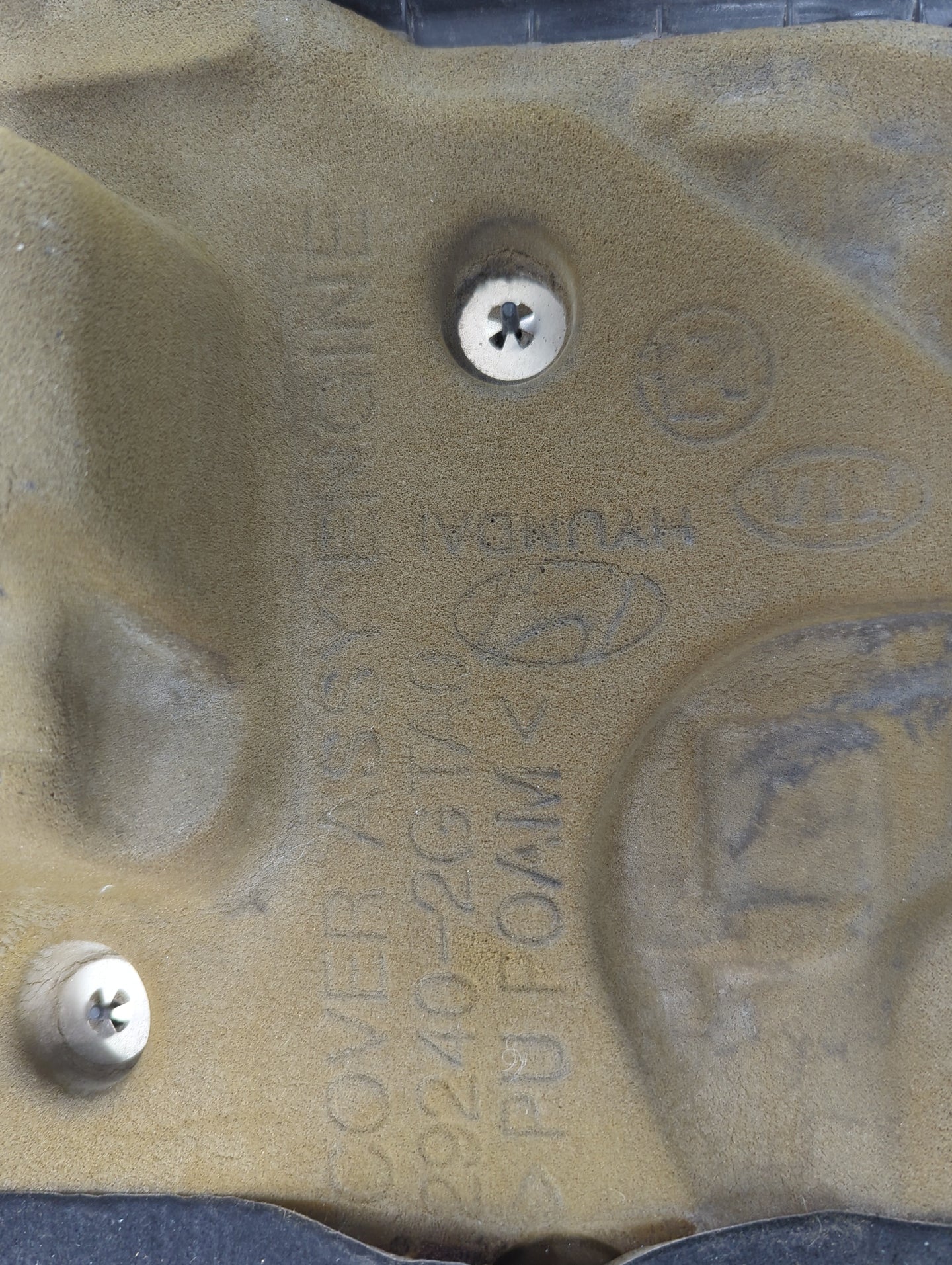 2016 Kia Optima Engine Cover - Oemusedautoparts1.com