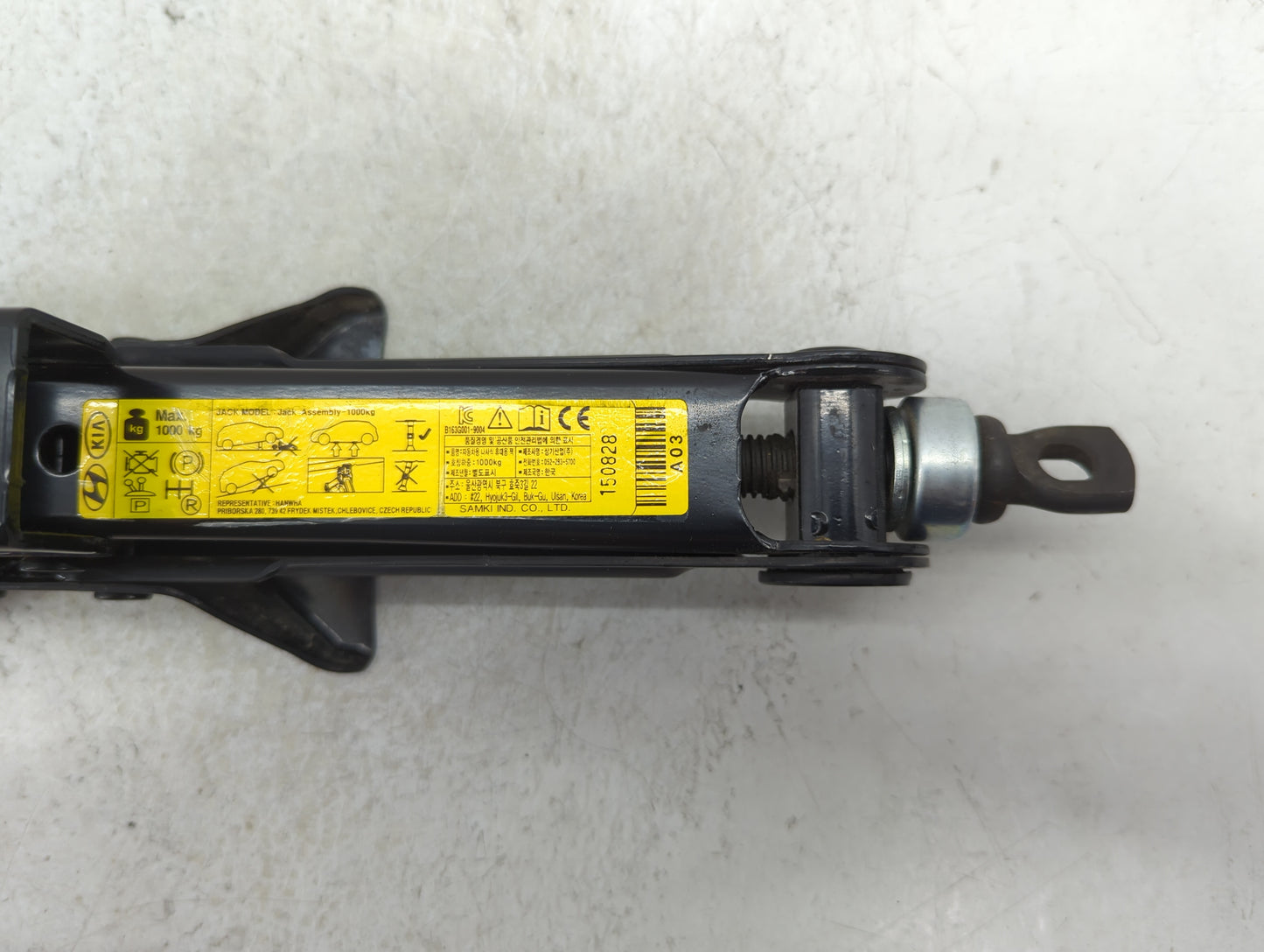 2016 Kia Optima Spare Scissor Car Jack - Oemusedautoparts1.com
