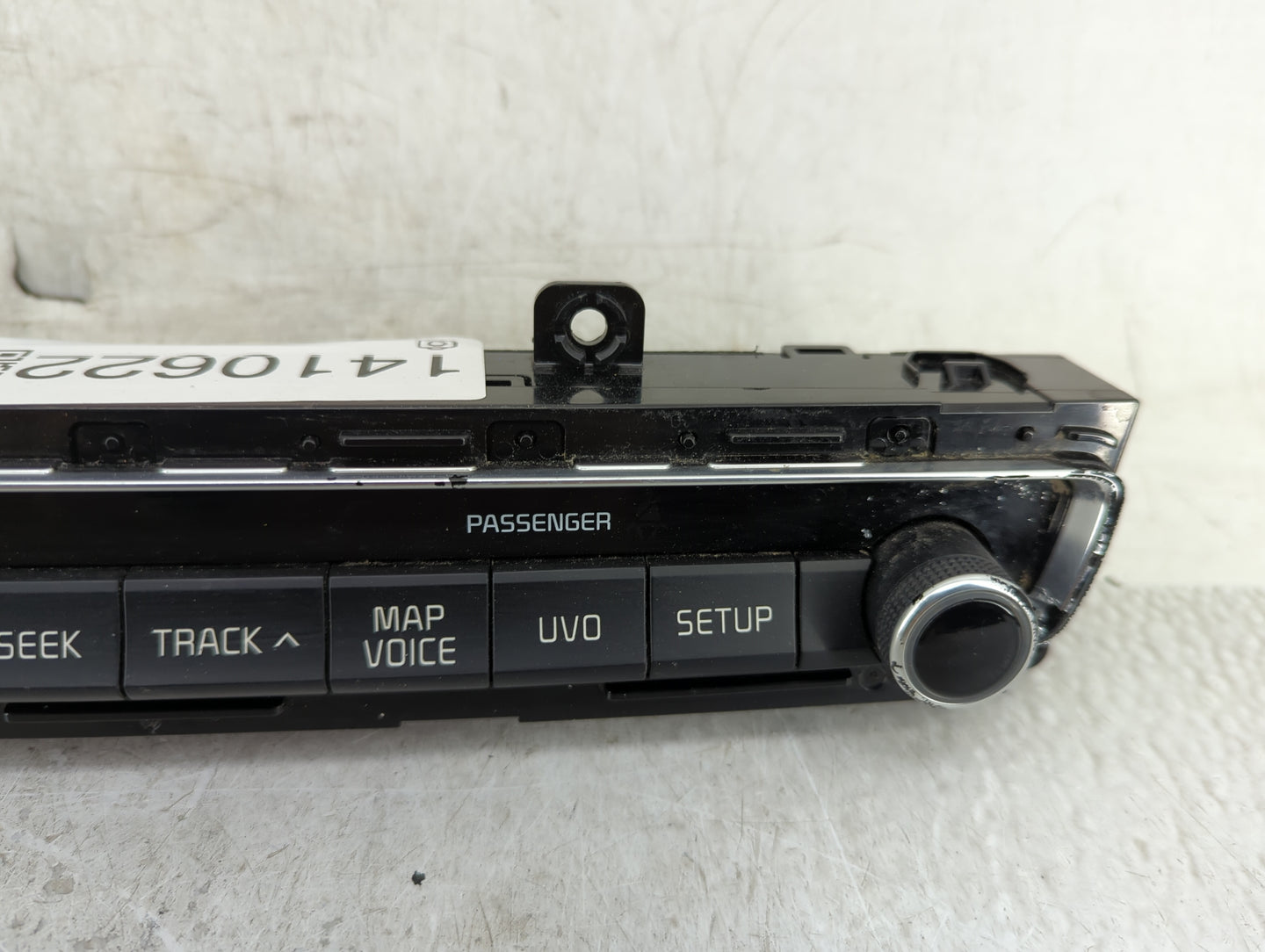 2016-2019 Kia Optima Radio AM FM Cd Player Receiver Replacement P/N:96540D5400 Fits Fits 2016 2017 2018 2019 OEM Used Auto P