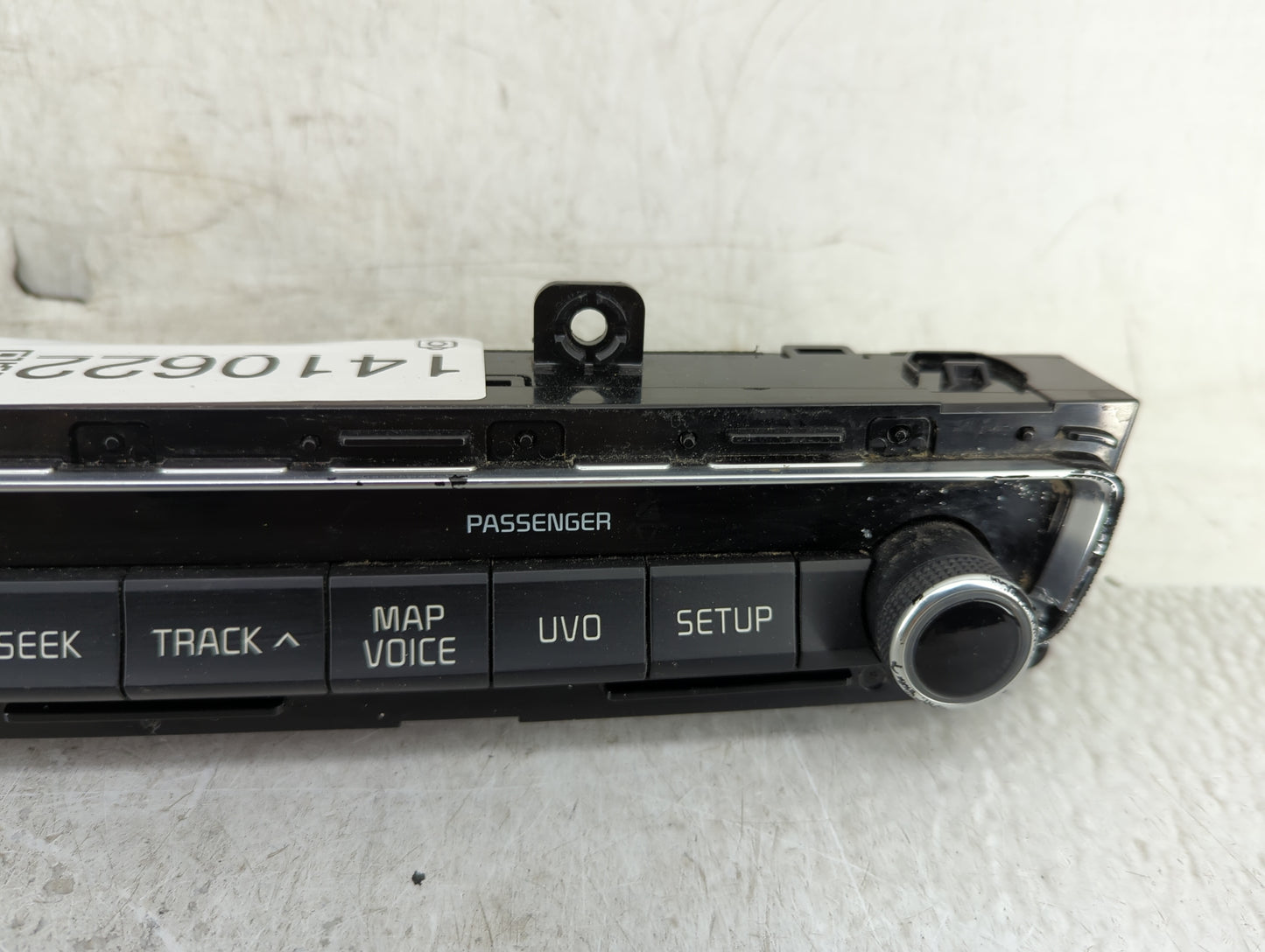2016-2019 Kia Optima Radio AM FM Cd Player Receiver Replacement P/N:96540D5400 Fits Fits 2016 2017 2018 2019 OEM Used Auto P