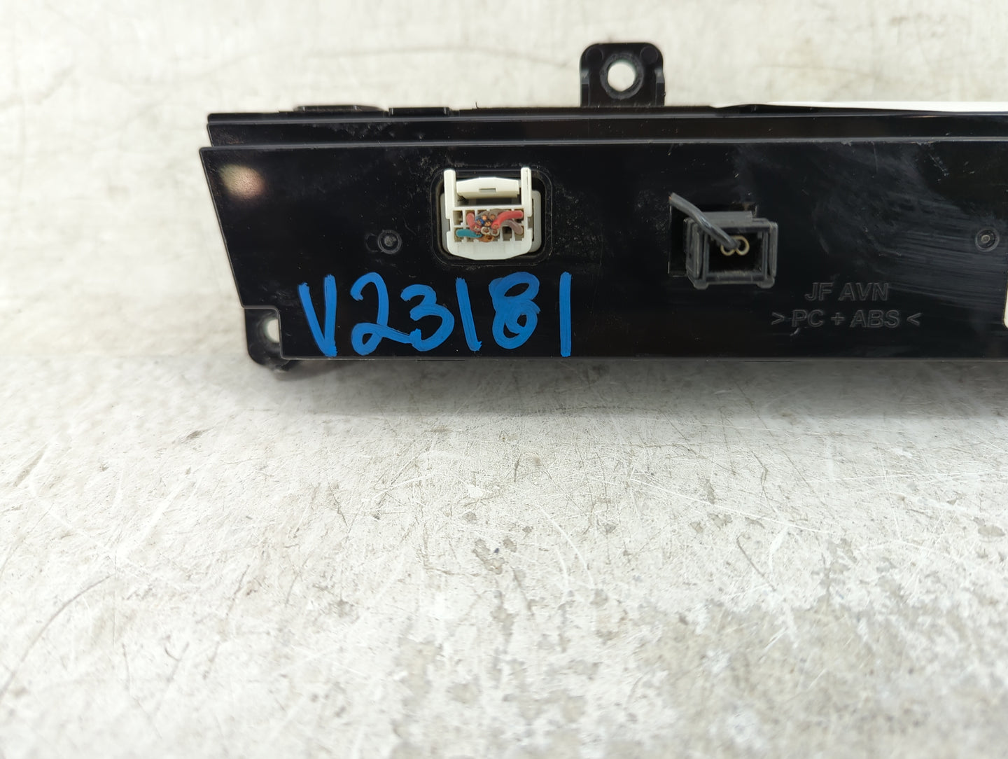 2016-2019 Kia Optima Radio AM FM Cd Player Receiver Replacement P/N:96540D5400 Fits Fits 2016 2017 2018 2019 OEM Used Auto P