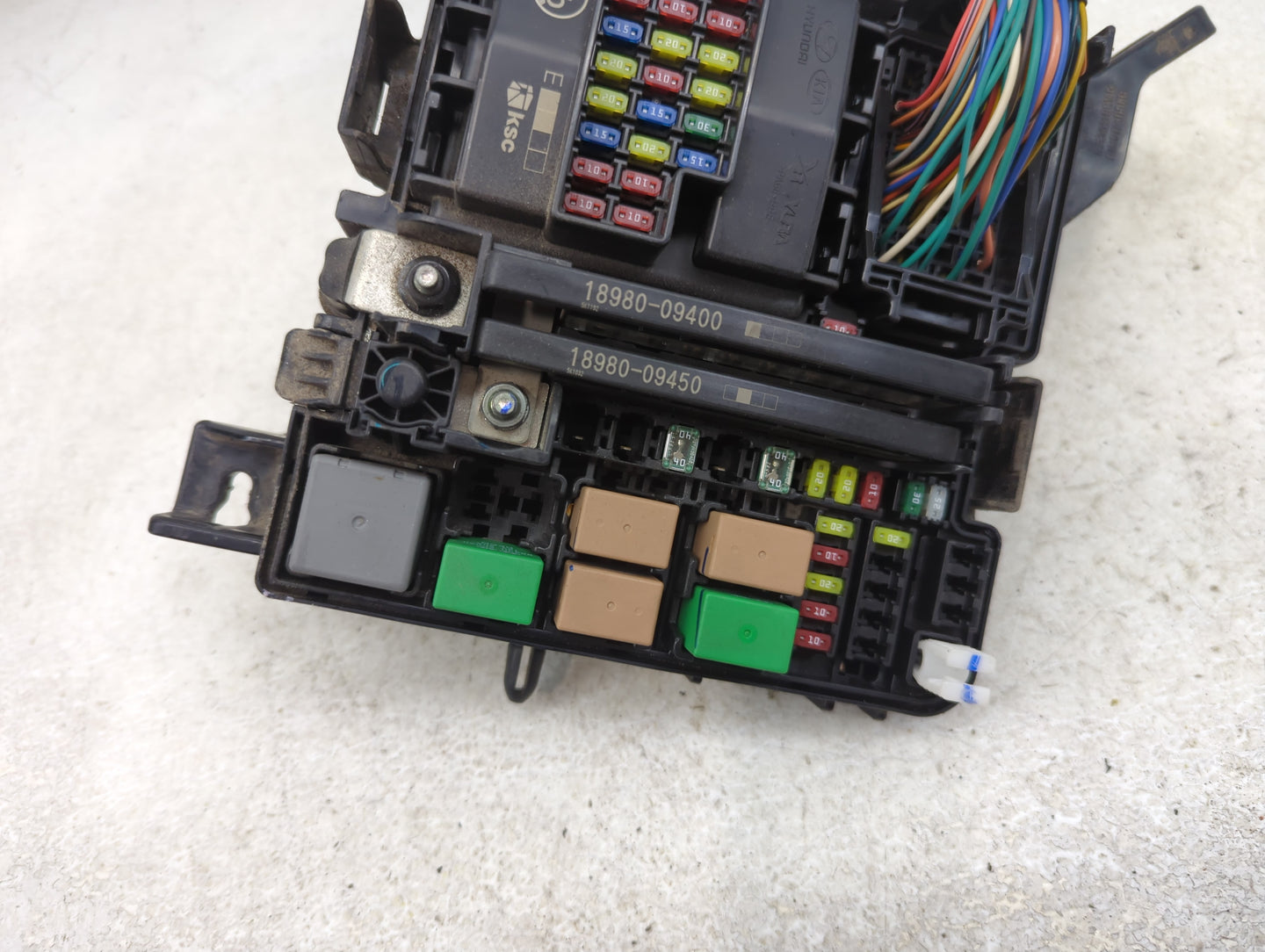 2016-2019 Kia Optima Fusebox Fuse Box Panel Relay Module P/N:91950-D5822 Fits Fits 2016 2017 2018 2019 OEM Used Auto Parts -