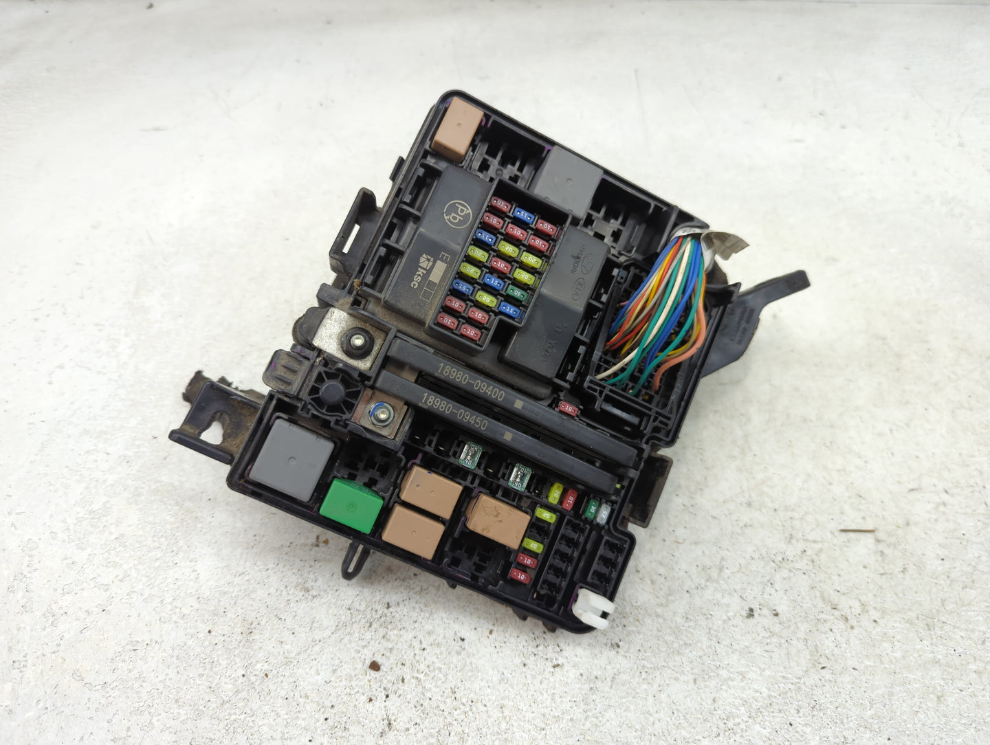 2016-2019 Kia Optima Fusebox Fuse Box Panel Relay Module P/N:91950-D5822 Fits Fits 2016 2017 2018 2019 OEM Used Auto Parts -