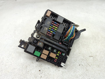 2016-2019 Kia Optima Fusebox Fuse Box Panel Relay Module P/N:91950-D5822 Fits Fits 2016 2017 2018 2019 OEM Used Auto Parts
