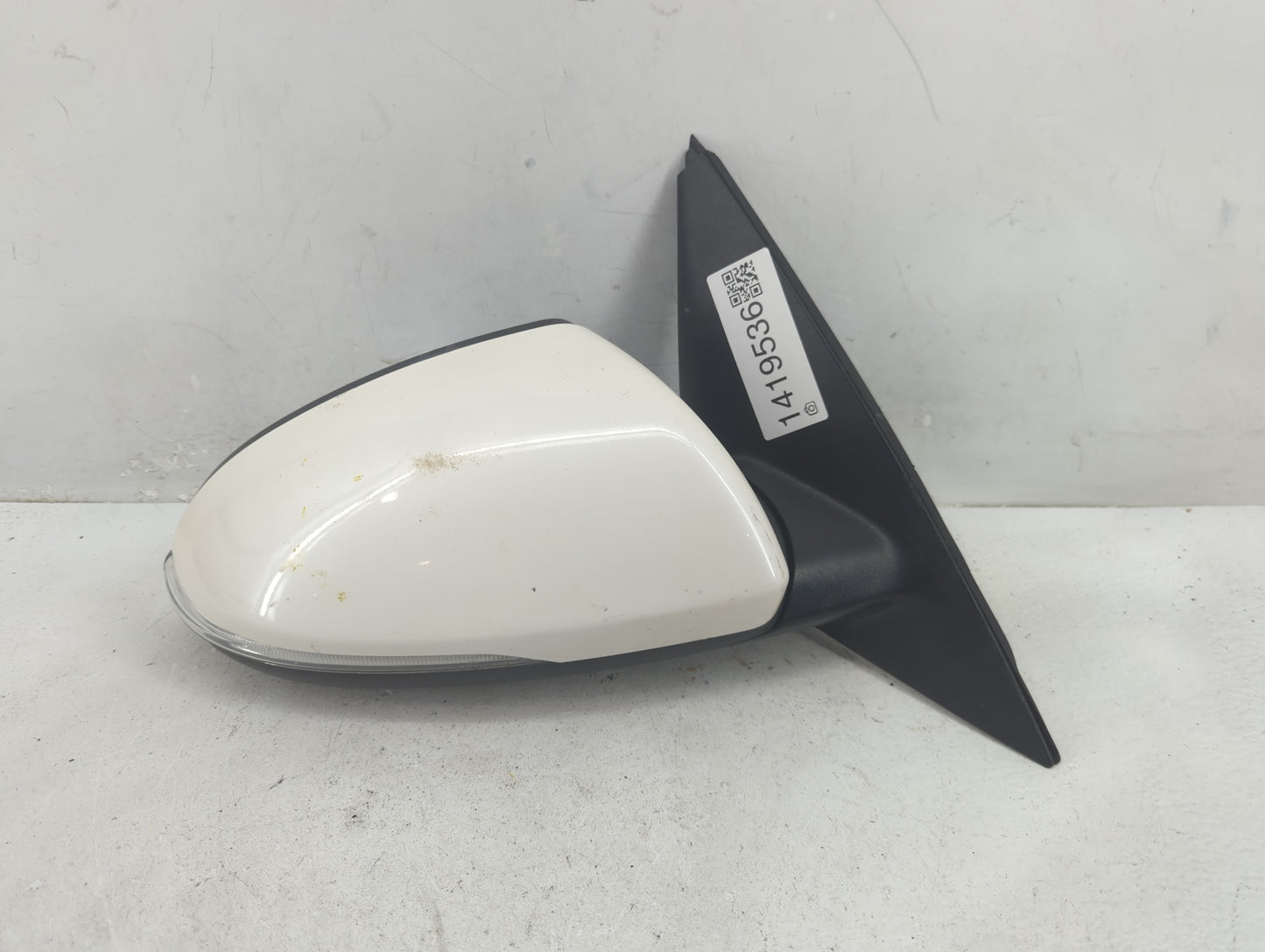 2016-2018 Kia Optima Passenger Side View Mirror - Right Door Mirror OEM Used - Oemusedautoparts1.com