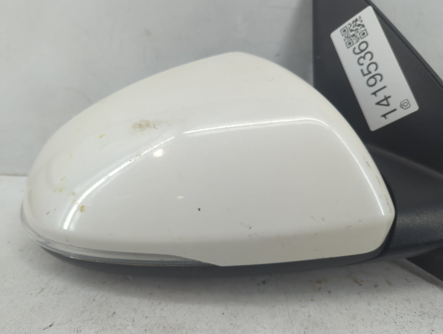 2016-2018 Kia Optima Passenger Side View Mirror - Right Door Mirror OEM Used - Oemusedautoparts1.com