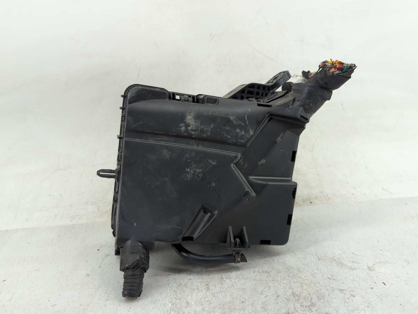 2016-2019 Kia Optima Fusebox Fuse Box Panel Relay Module P/N:91950-D5822 Fits Fits 2016 2017 2018 2019 OEM Used Auto Parts -