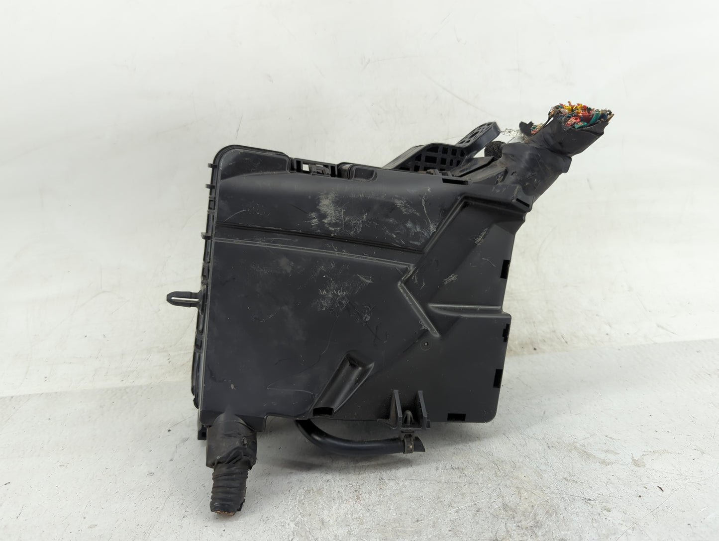 2016-2019 Kia Optima Fusebox Fuse Box Panel Relay Module P/N:91950-D5822 Fits Fits 2016 2017 2018 2019 OEM Used Auto Parts -