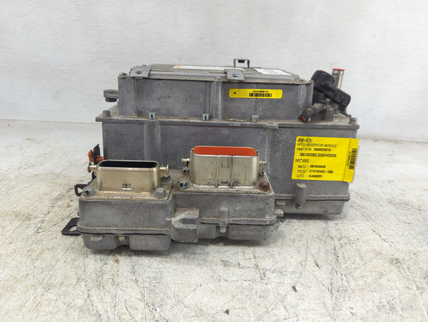 2014 Optima Ac Dc Power Control Module Accessory Computer Power Inverter - Oemusedautoparts1.com