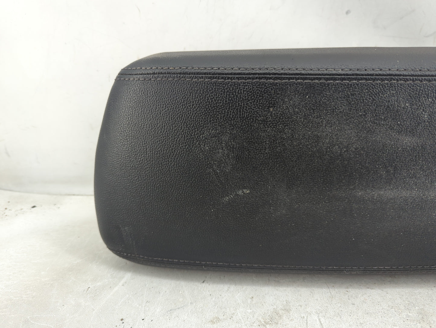 2016 Kia Optima Center Console Armrest Cover Lid Fits OEM Used Auto Parts - Oemusedautoparts1.com