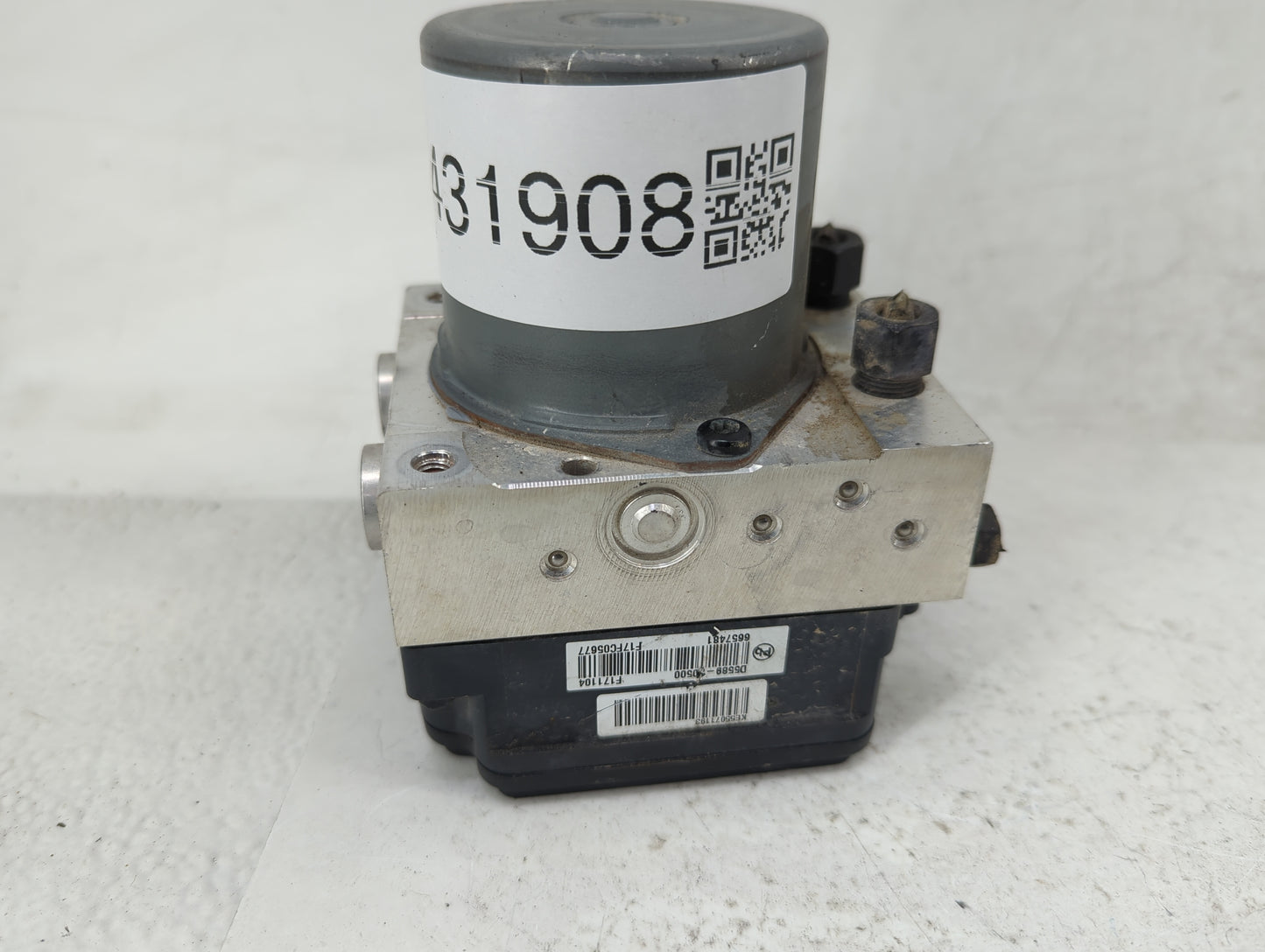 2016-2018 Kia Optima ABS Pump Control Module Replacement P/N:D5589-D500 58900-D5010, 61589-45100 Fits Fits 2016 2017 2018 OE