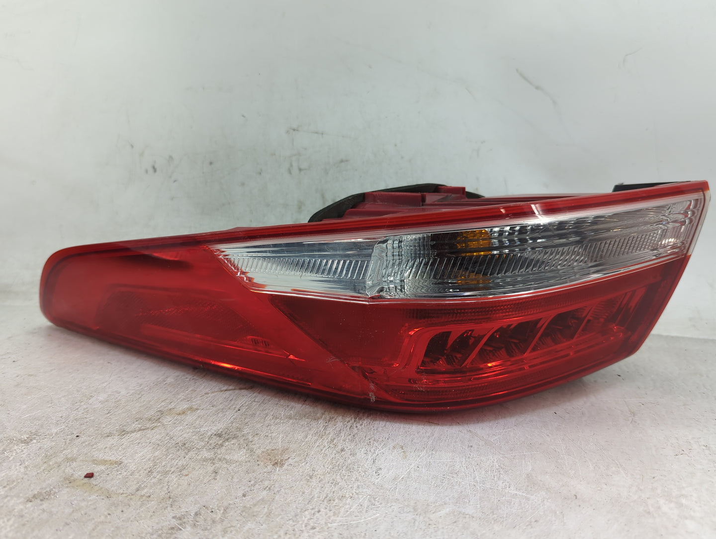2016-2020 Kia Optima Tail Light Assembly Passenger Right OEM Fits Fits 2016 2017 2018 2019 2020 OEM Used Auto Parts - Oemuse