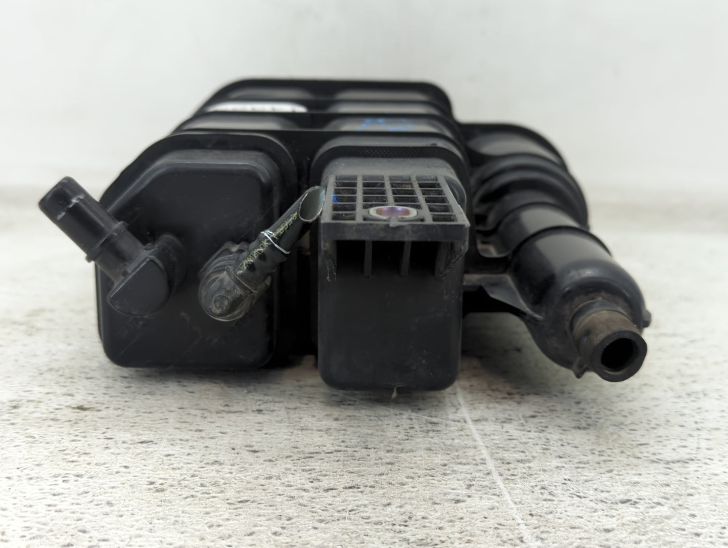 2016 Kia Optima Fuel Vapor Charcoal Canister 1432320 - Oemusedautoparts1.com