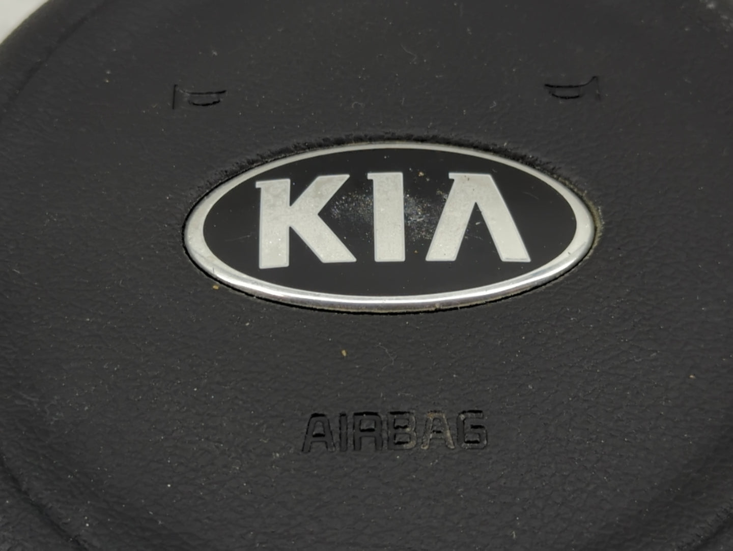 2016 Kia Optima Air Bag Driver Left Steering Wheel Mounted P/N:1048617 Fits OEM Used Auto Parts - Oemusedautoparts1.com