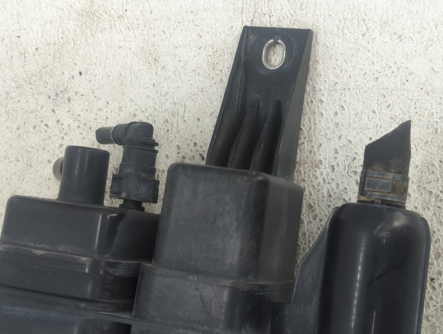2016 Kia Optima Fuel Vapor Charcoal Canister - Oemusedautoparts1.com