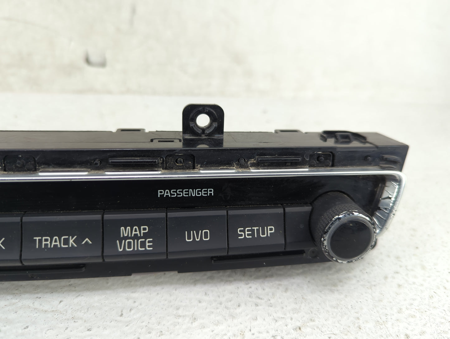 2016-2018 Kia Optima Radio Control Panel - Oemusedautoparts1.com