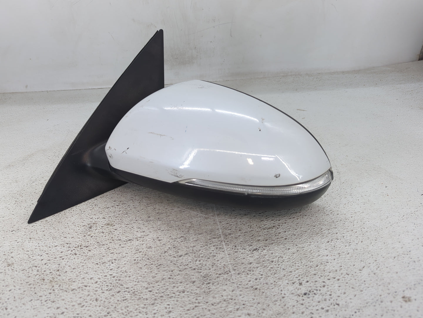 2016-2020 Kia Optima Driver Side View Mirror - Left Door Mirror OEM Used - Oemusedautoparts1.com