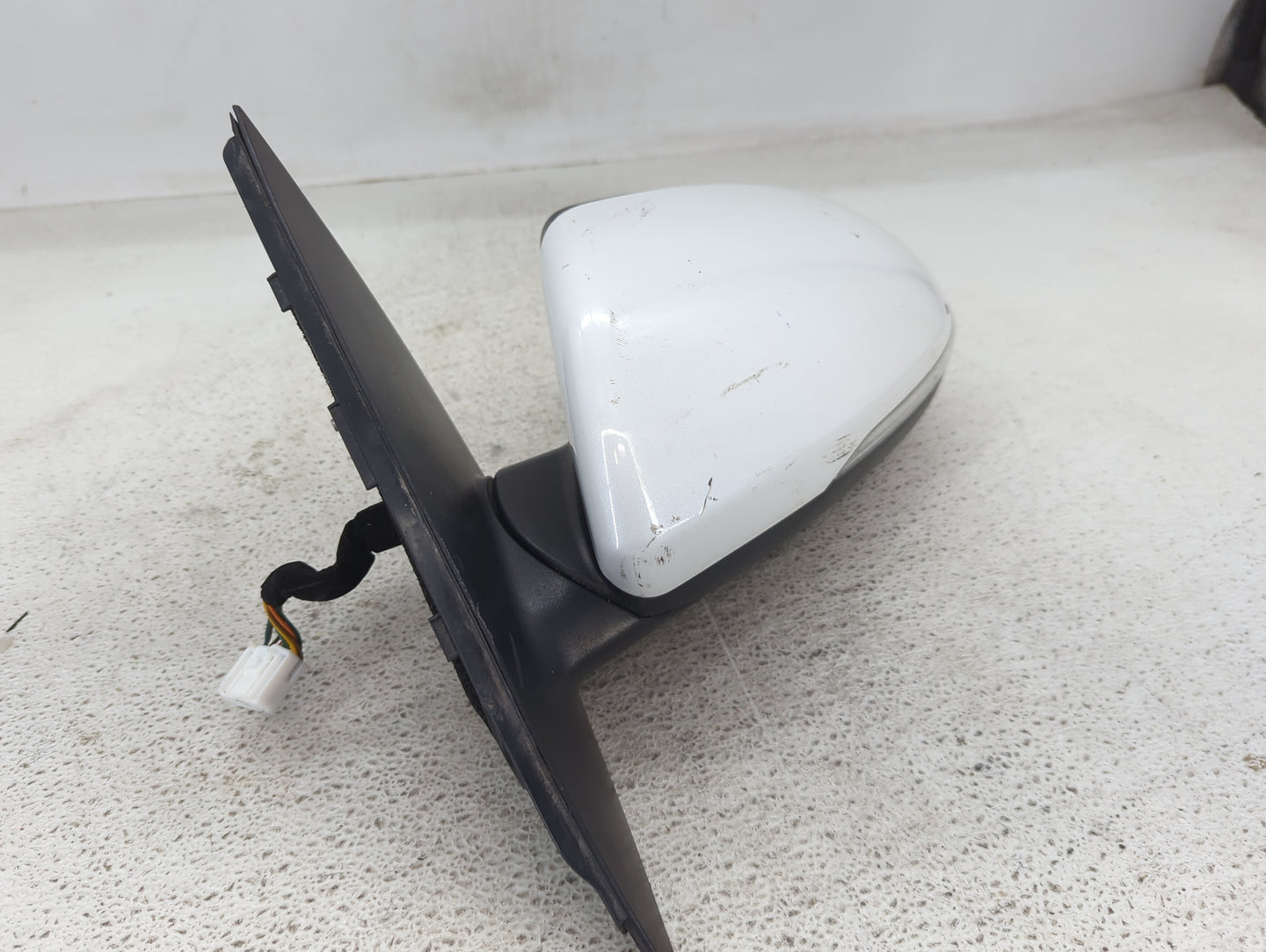 2016-2020 Kia Optima Driver Side View Mirror - Left Door Mirror OEM Used - Oemusedautoparts1.com