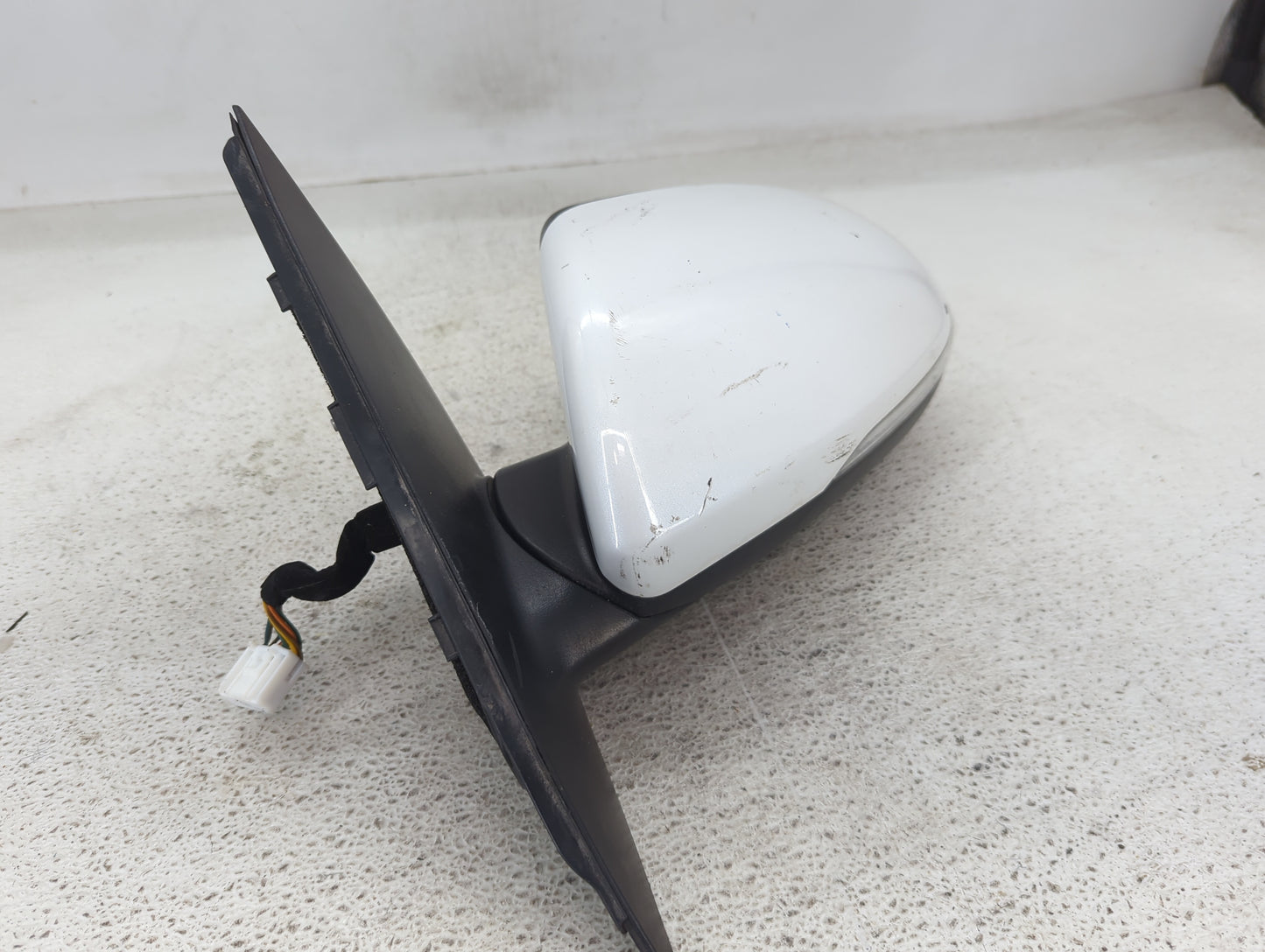 2016-2020 Kia Optima Driver Side View Mirror - Left Door Mirror OEM Used - Oemusedautoparts1.com