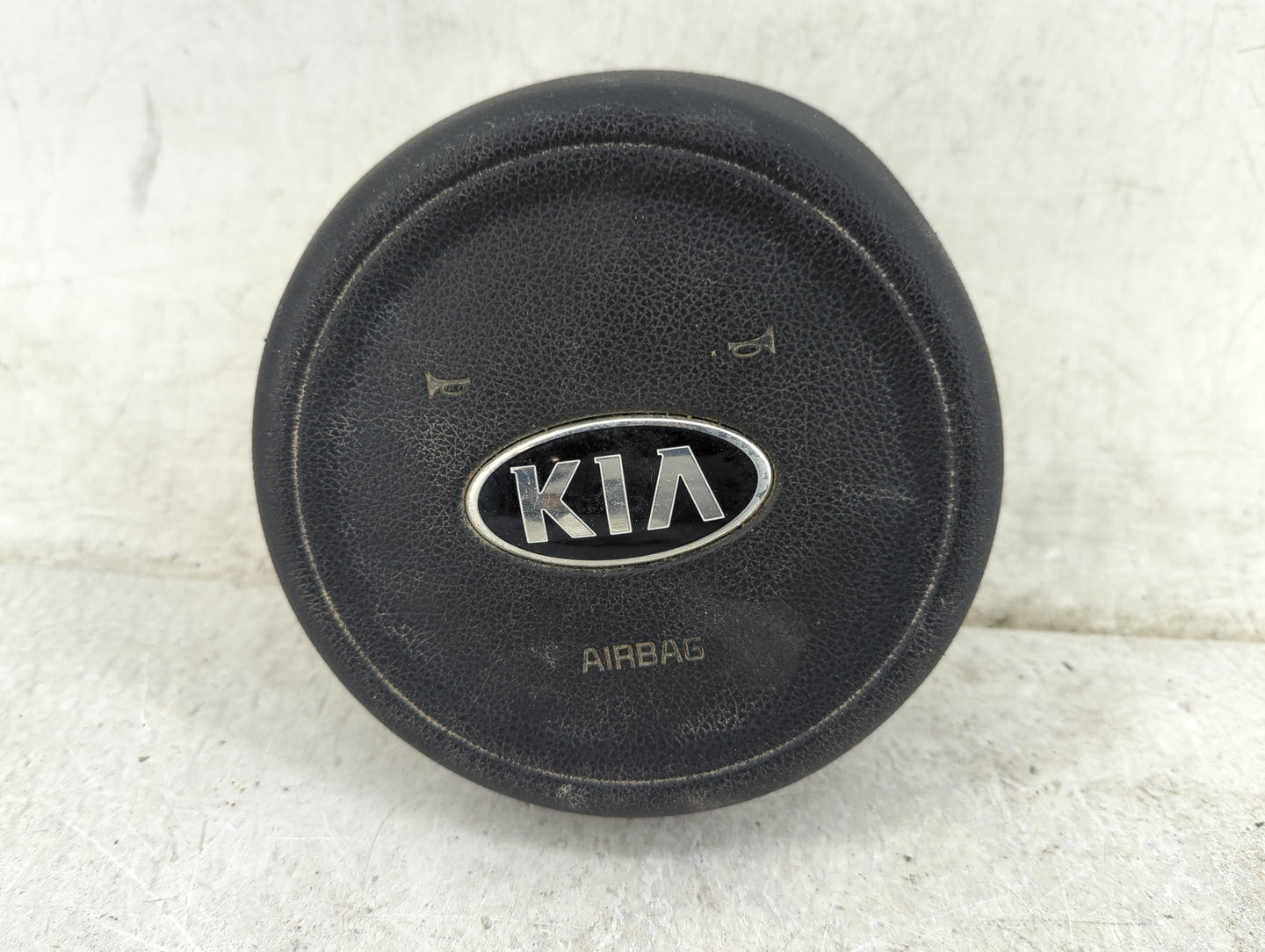 2016-2018 Kia Optima Air Bag Driver Left Steering Wheel Mounted Black 1458895 - Oemusedautoparts1.com