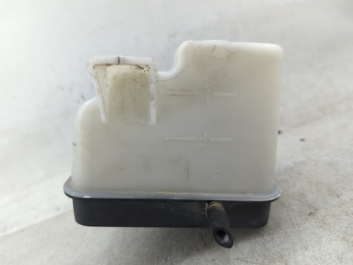 2016-2020 Kia Optima Radiator Coolant Overflow Expansion Tank Bottle 1459997 - Oemusedautoparts1.com