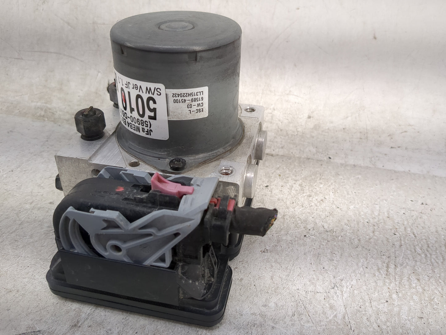 2016-2018 Kia Optima ABS Pump Control Module Replacement P/N:D5589-30500 Fits Fits 2016 2017 2018 OEM Used Auto Parts - Oemu