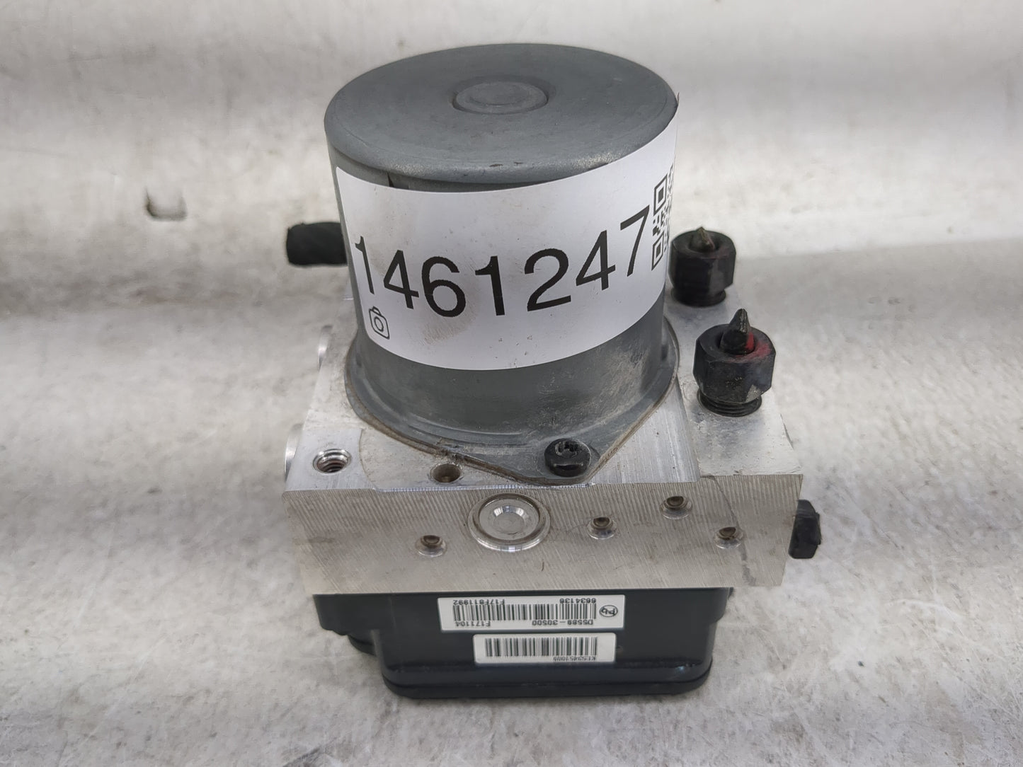 2016-2018 Kia Optima ABS Pump Control Module Replacement P/N:D5589-30500 Fits Fits 2016 2017 2018 OEM Used Auto Parts - Oemu