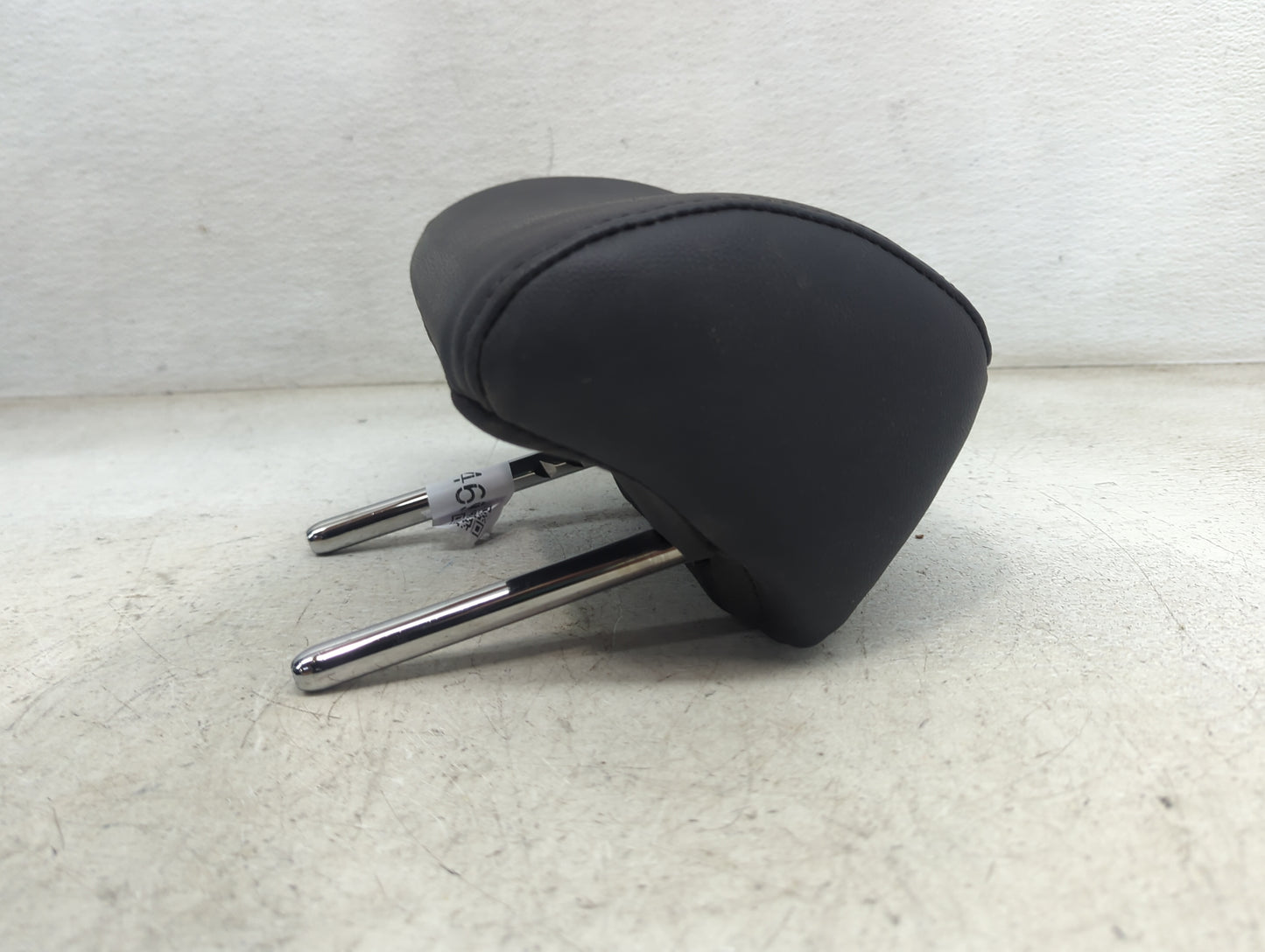 2016-2018 Kia Optima Headrest Head Rest Front Driver Seat Black 1470469 - Oemusedautoparts1.com