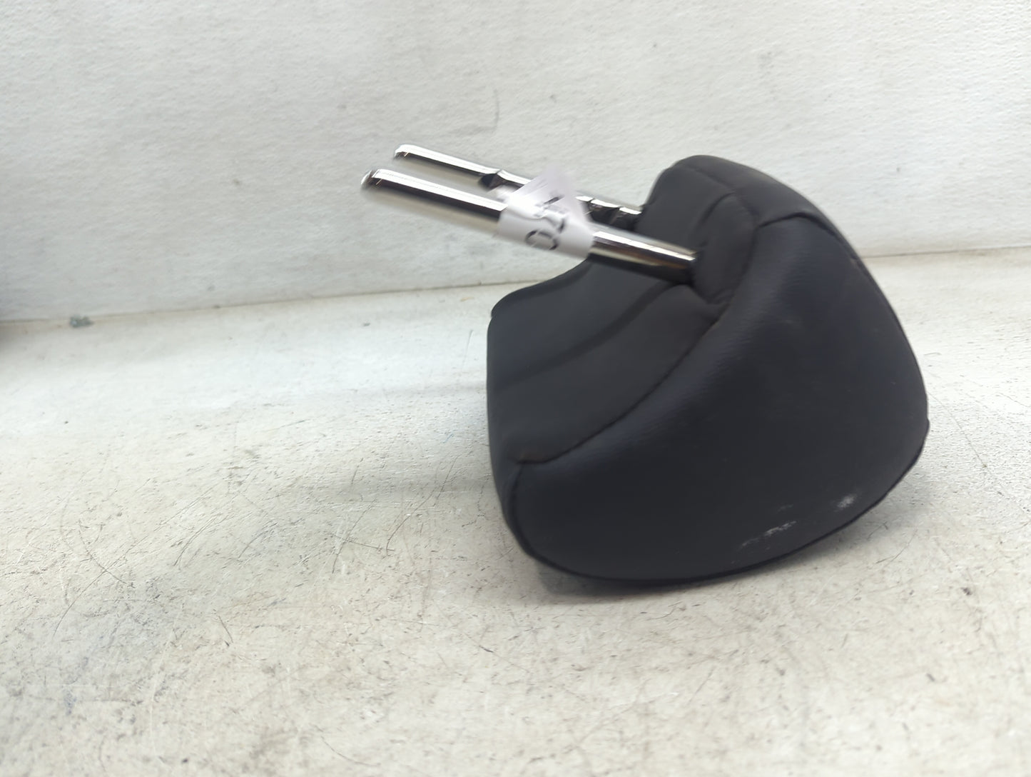 2016-2018 Kia Optima Headrest Head Rest Front Driver Seat Black 1470469 - Oemusedautoparts1.com