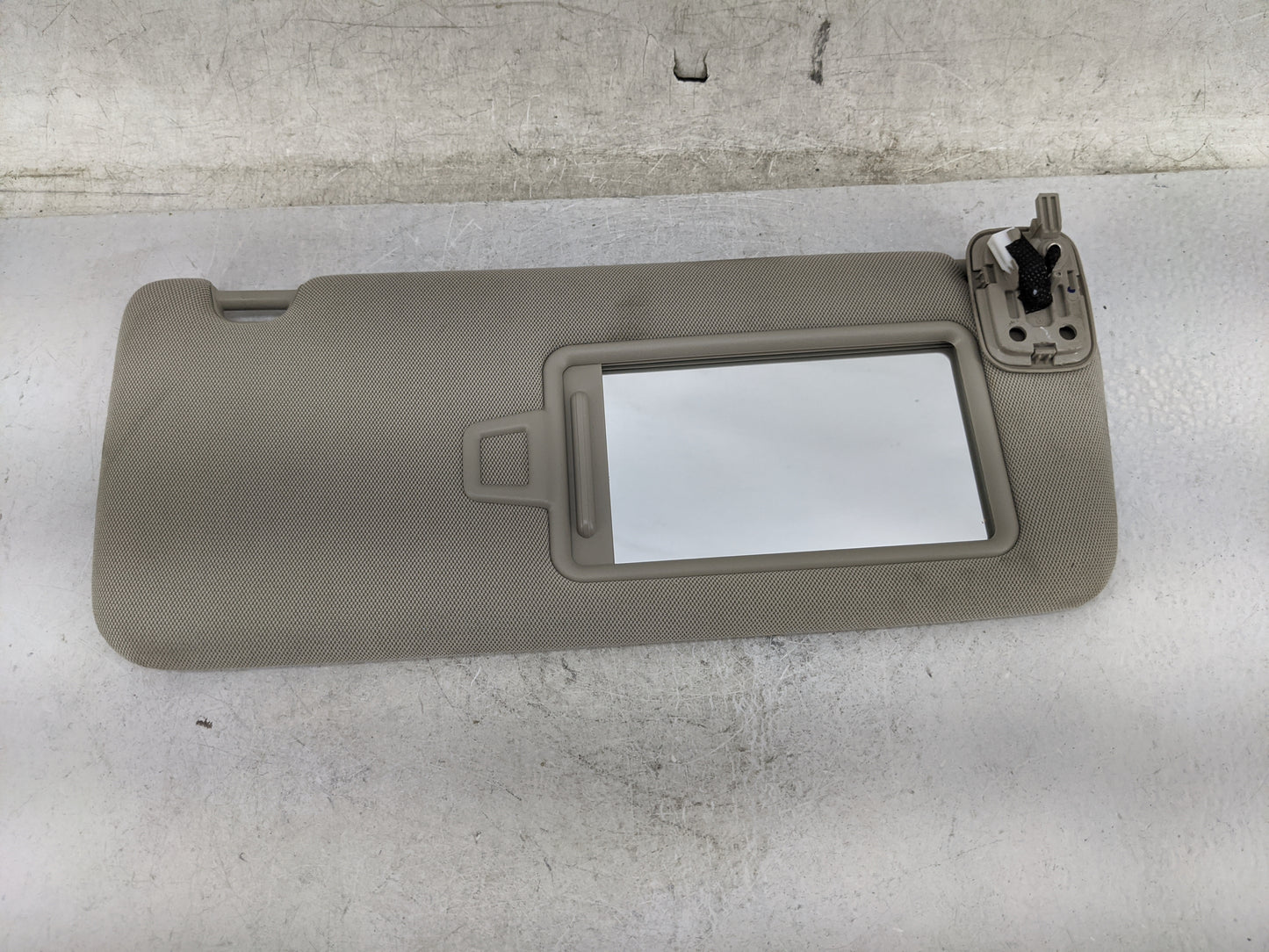 2016-2020 Kia Optima Sun Visor Shade Replacement Passenger Right Mirror Fits Fits 2016 2017 2018 2019 2020 OEM Used Auto Par