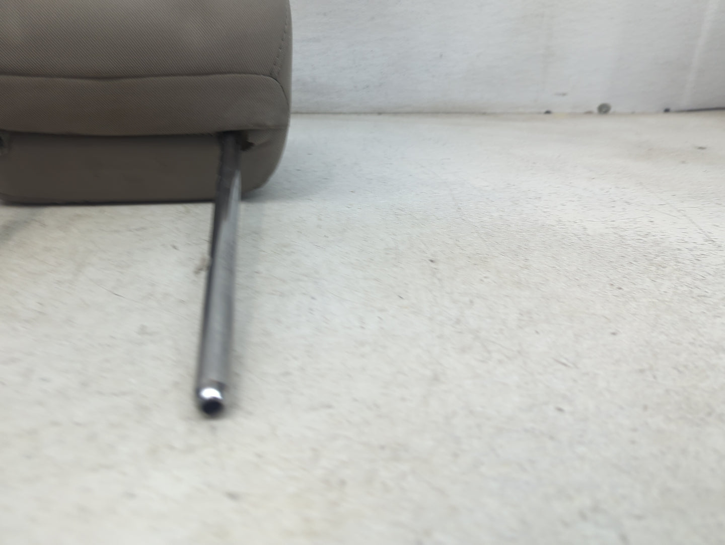2016 Kia Optima Headrest Head Rest Front Driver Seat Tan 1473946 - Oemusedautoparts1.com