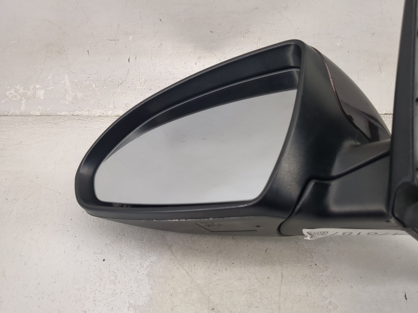 2016-2018 Kia Optima Driver Side View Mirror - Left Door Mirror OEM Used - Oemusedautoparts1.com