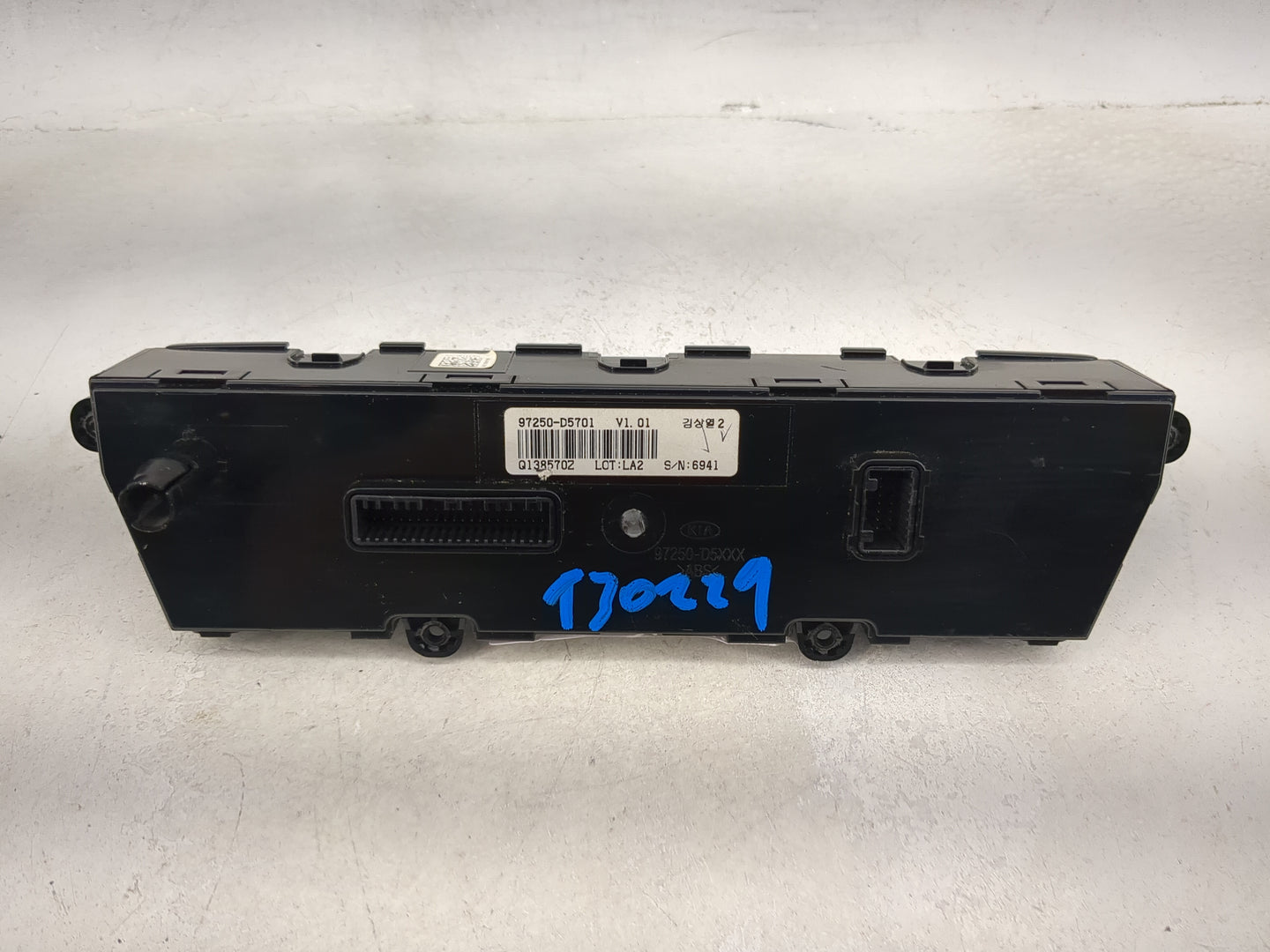 2016-2018 Kia Optima Climate Control Module Temperature AC/Heater Replacement P/N:97250-D5701 97250-D5XXX Fits Fits 2016 201