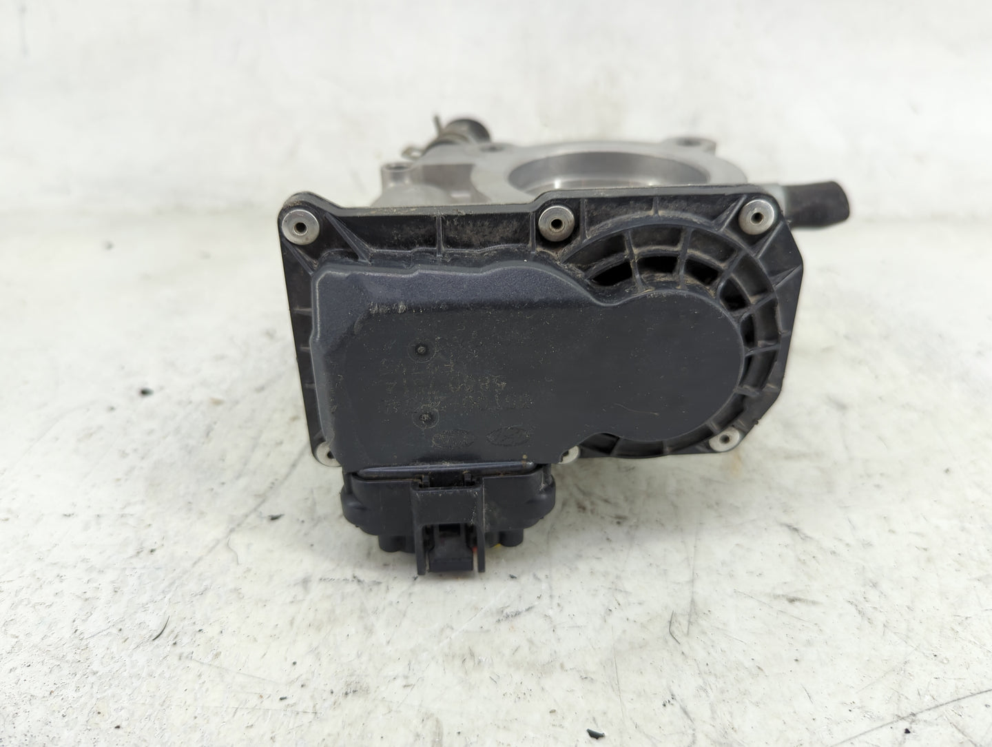 2016-2020 Kia Optima Throttle Body P/N:35100-2B340 5830 7S14 Fits Fits 2015 2016 2017 2018 2019 2020 2021 2022 OEM Used Auto