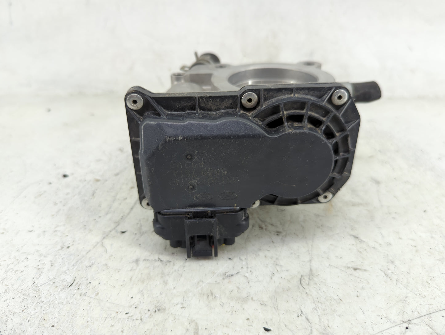 2016-2020 Kia Optima Throttle Body P/N:35100-2B340 5830 7S14 Fits Fits 2015 2016 2017 2018 2019 2020 2021 2022 OEM Used Auto