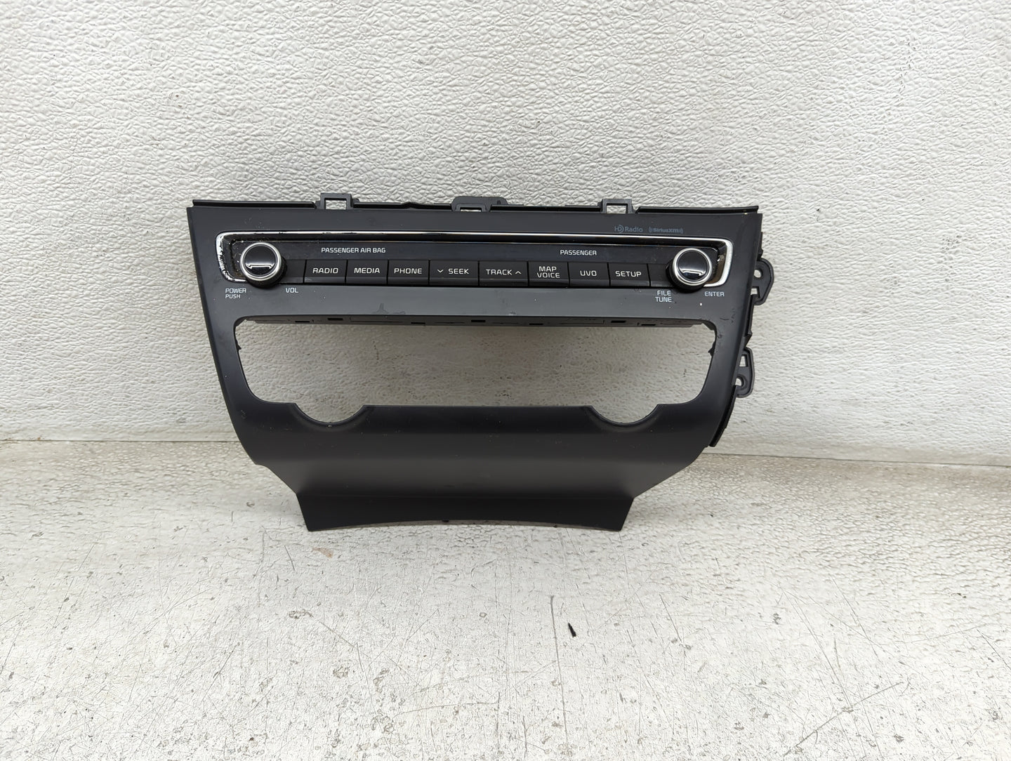 2016-2019 Kia Optima Radio Control Panel 1492775 - Oemusedautoparts1.com