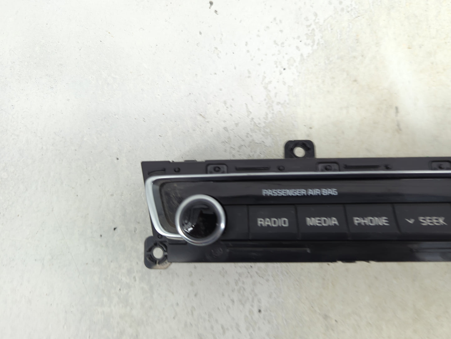 2016-2019 Kia Optima Radio Control Panel 1494360 - Oemusedautoparts1.com
