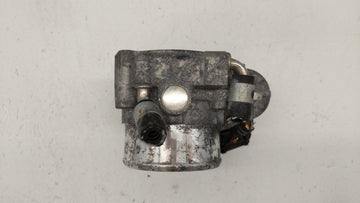 2016-2019 Kia Optima Throttle Body P/N:0 280 750 618 35100-2G600 Fits Fits 2015 2016 2017 2018 2019 OEM Used Auto Parts