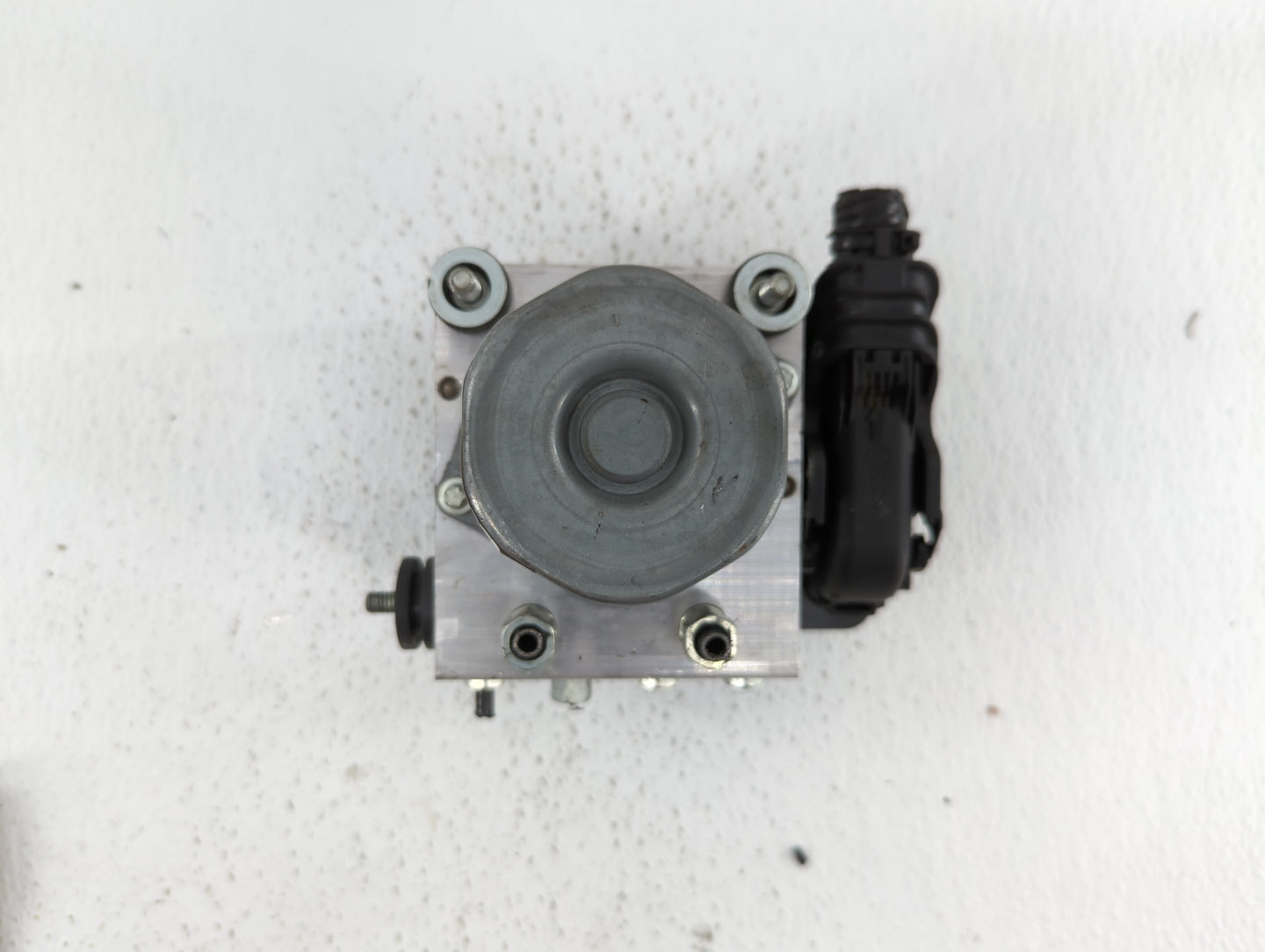 2016 Kia Optima ABS Pump Control Module Replacement P/N:47660 5MG2A Fits OEM Used Auto Parts - Oemusedautoparts1.com