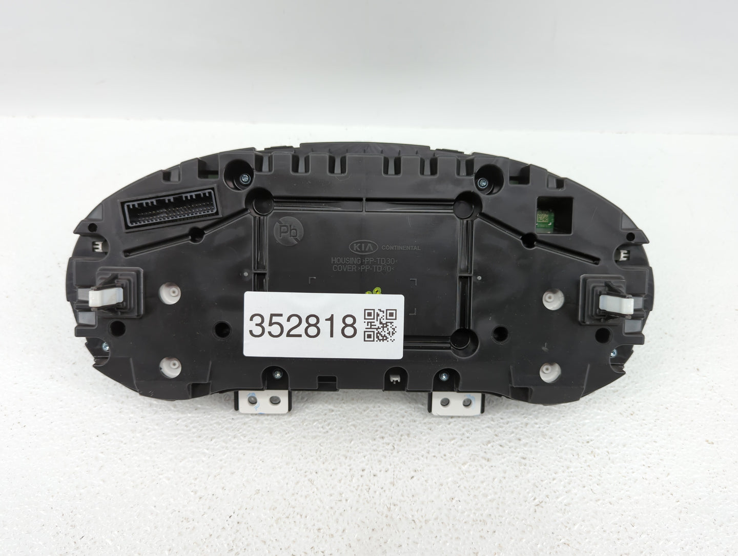 2016-2018 Kia Optima Instrument Cluster Speedometer Gauges P/N:94001-D5000 94001-D5010 Fits Fits 2016 2017 2018 OEM Used Aut