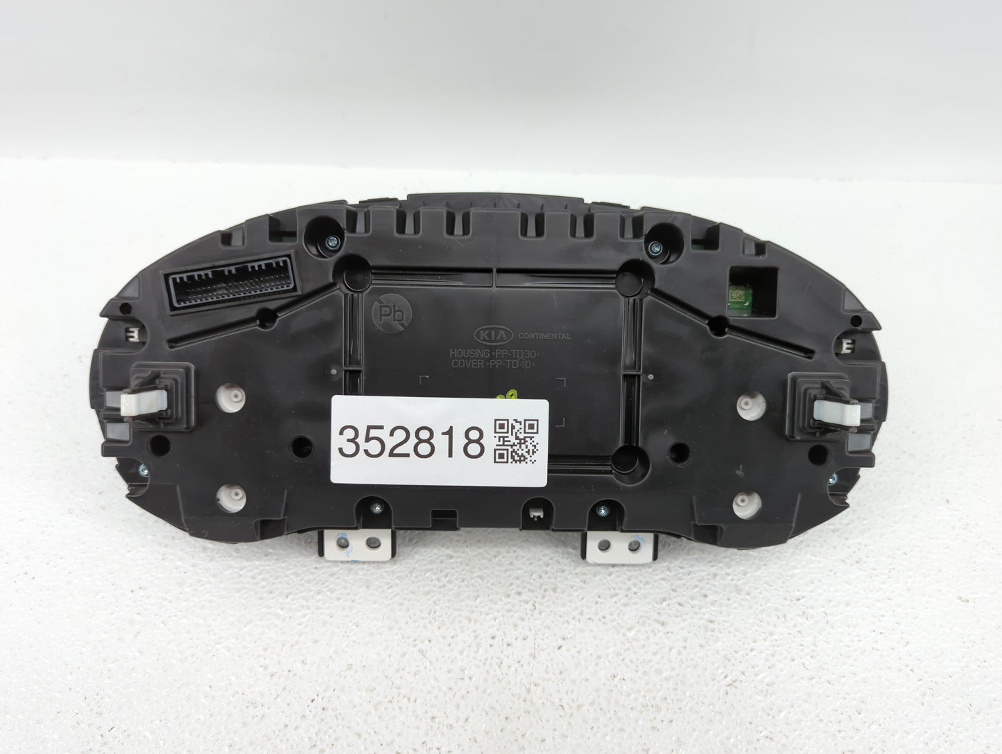2016-2018 Kia Optima Instrument Cluster Speedometer Gauges P/N:94001-D5000 94001-D5010 Fits Fits 2016 2017 2018 OEM Used Aut